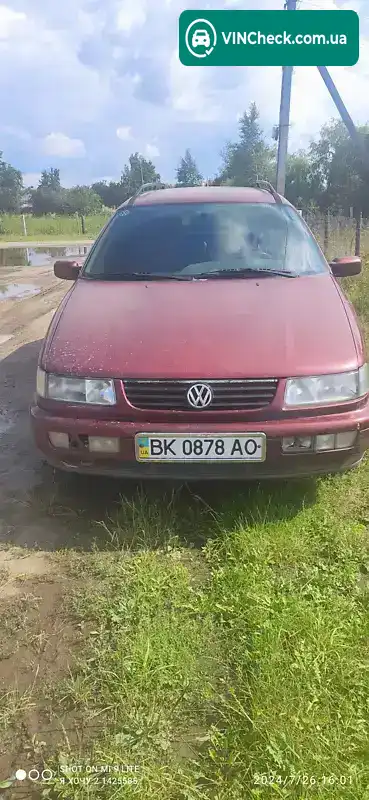Volkswagen Passat 1996, фото з оголошення 1 з 5, VIN WVWZZZ3AZTE011996