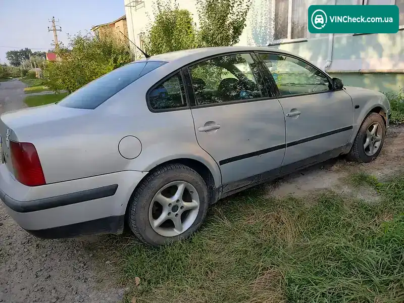 Volkswagen Passat 1997, фото з оголошення 1 з 5, VIN WVWZZZ3BZWP055124