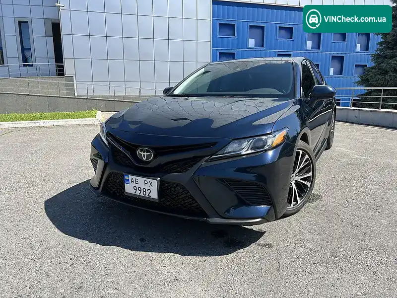 Toyota Camry 2020, фото з оголошення 2 з 20, VIN 4T1G11AK6LU952074