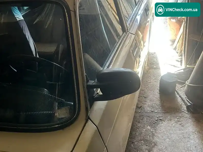 ВАЗ / Lada 2107 1988, фото з оголошення 2 з 6, VIN XTA210720J0353515