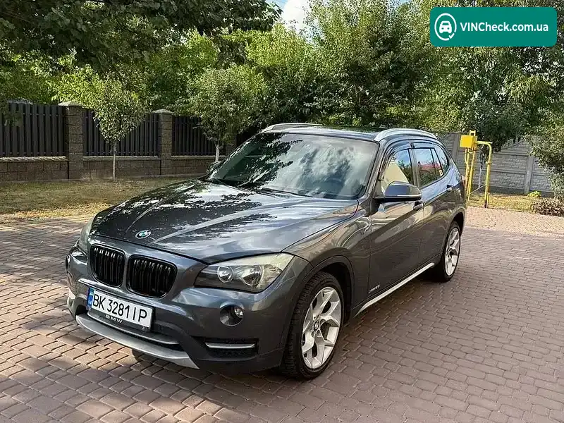 BMW X1 2013, фото з оголошення 2 з 20, VIN WBAVL1C57EVR92736