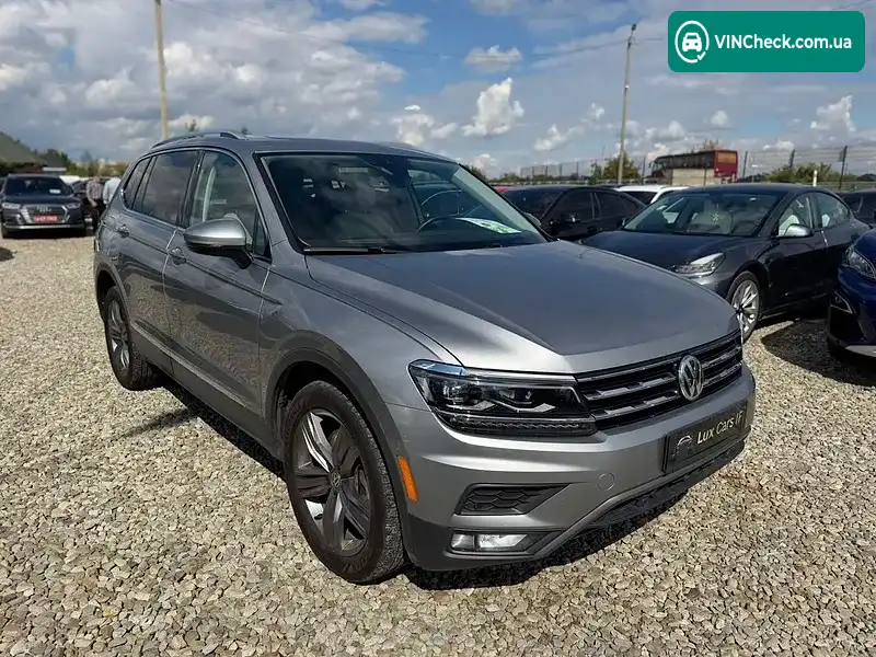 Volkswagen Tiguan 2020, фото з оголошення 2 з 20, VIN 3VV3B7AX3LM092395