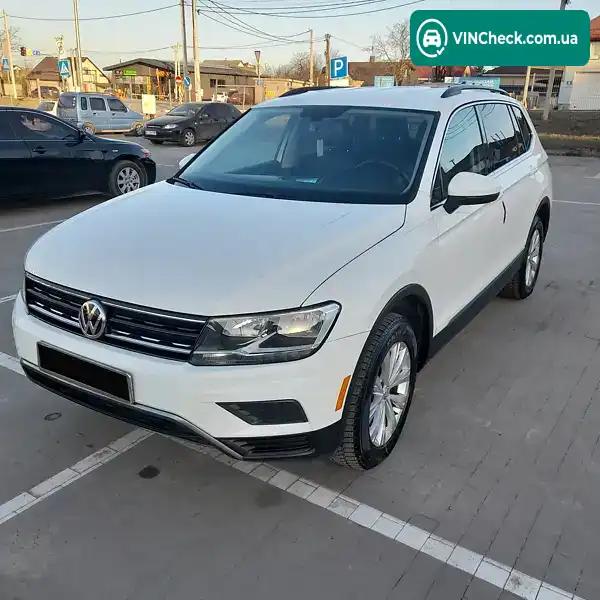 Volkswagen Tiguan 2017, фото з оголошення 2 з 7, VIN 3VV2B7AX7JM067881