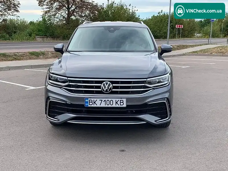 Volkswagen Tiguan 2023, фото з оголошення 1 з 20, VIN 3VV3B7AXXPM067385