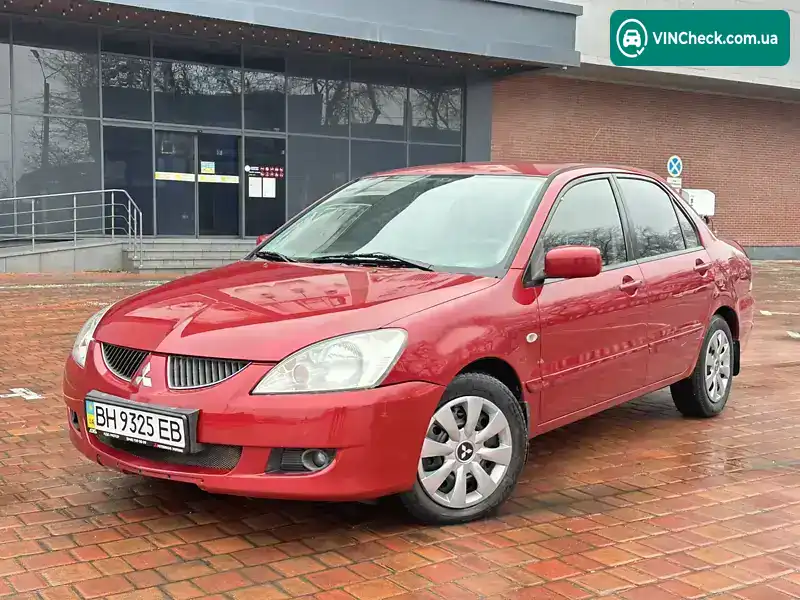 Mitsubishi Lancer 2004, фото з оголошення 2 з 21, VIN JMBSRCS3A5U003146