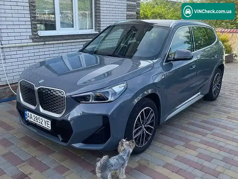 BMW iX1 2024, фото з оголошення 2 з 13, VIN LBV61FX08RM965160