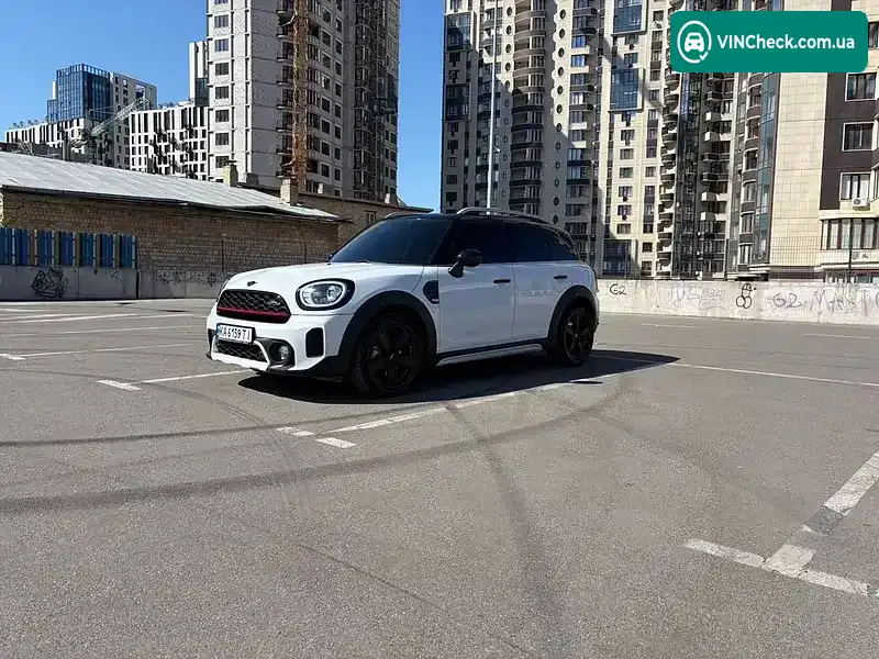 MINI Countryman 2018, фото з оголошення 2 з 19, VIN WMWYT9106J3F48128