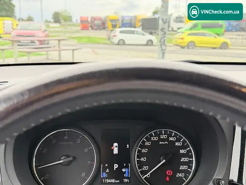 Mitsubishi Outlander 2021, фото з оголошення 2 з 10, VIN JMBXTGF2WLZ001338