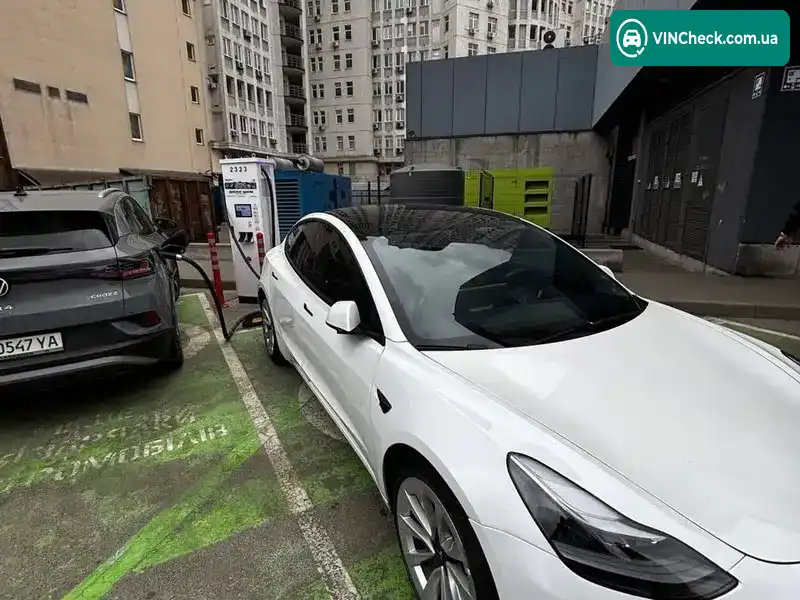 Tesla Model 3 2021, фото з оголошення 2 з 14, VIN 5YJ3E1EA8MF961717