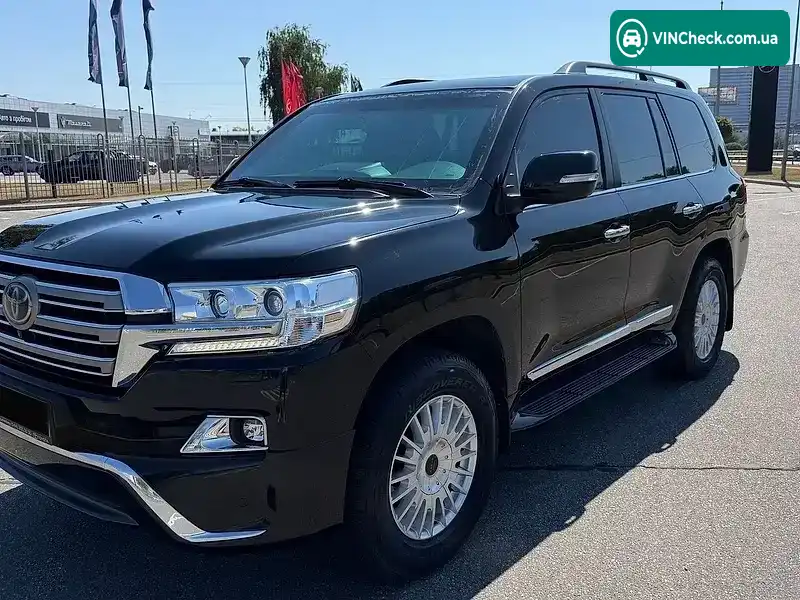 Toyota Land Cruiser 2018, фото з оголошення 2 з 20, VIN JTMCV02J104249985