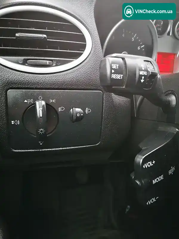 Ford Focus 2009, фото з оголошення 2 з 16, VIN WF0SSXGCDS9P25436