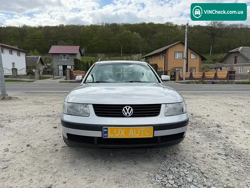 Volkswagen Passat 2000, фото з оголошення 1 з 20, VIN WVWZZZ3BZYE397080