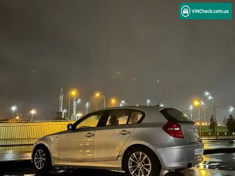 BMW 1 Series 2007, фото з оголошення 2 з 17, VIN WBAUE11030PZ46377