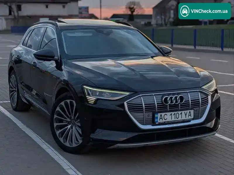 Audi e-tron 2020, фото з оголошення 2 з 21, VIN WAUZZZGE4MB017135