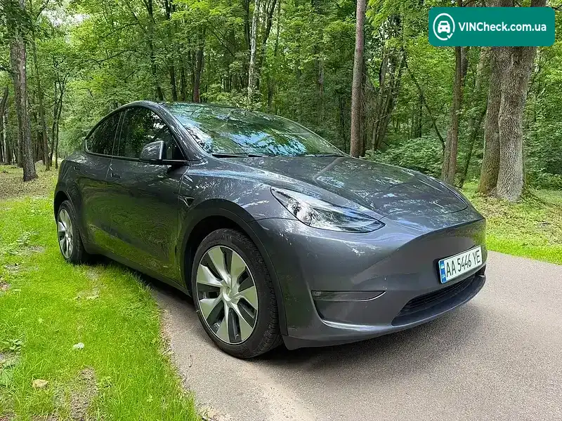 Tesla Model Y 2023, фото з оголошення 2 з 16, VIN 7SAYGDEE9PF883931