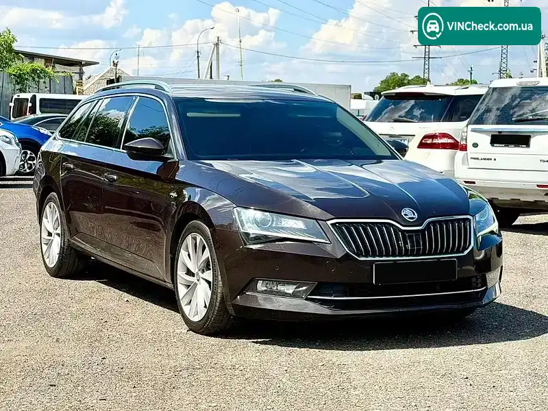 Skoda Superb 2019, фото з оголошення 2 з 20, VIN TMBJJ7NPXK7064203