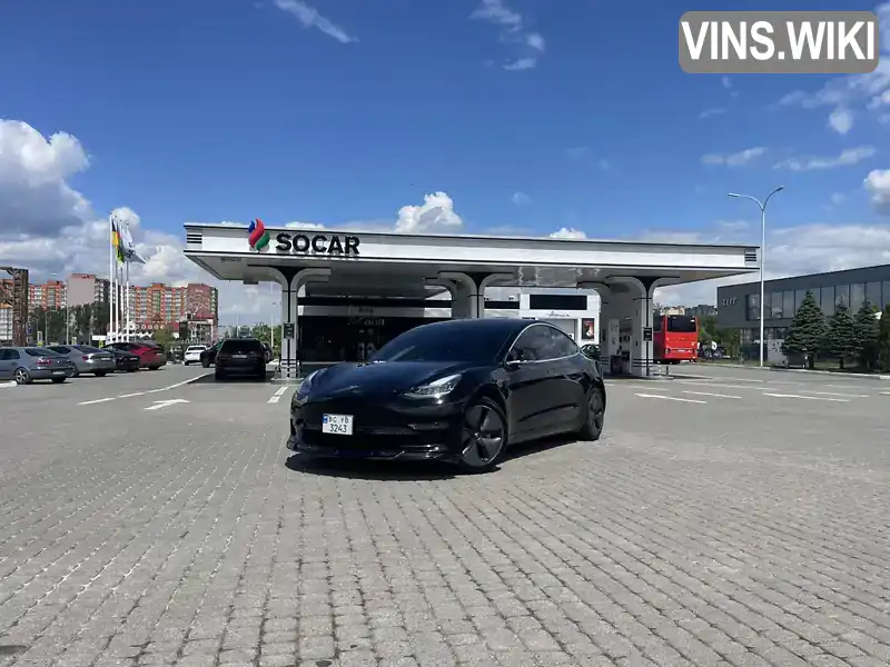 Tesla Model 3 2018, фото з оголошення 1 з 17, VIN 5YJ3E1EA1JF151776