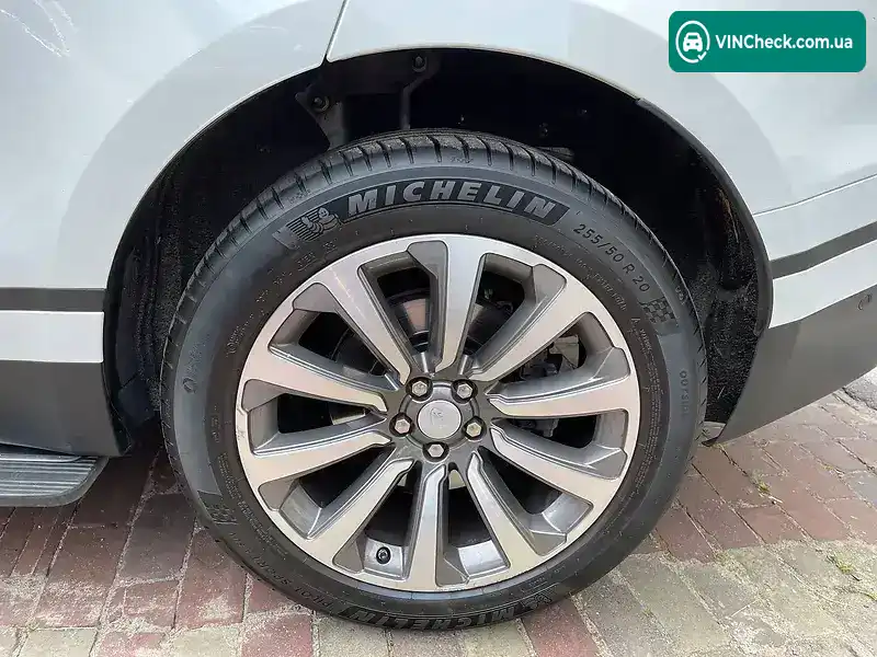 Land Rover Range Rover Velar 2017, фото з оголошення 2 з 20, VIN SALYA2BK3JA717314