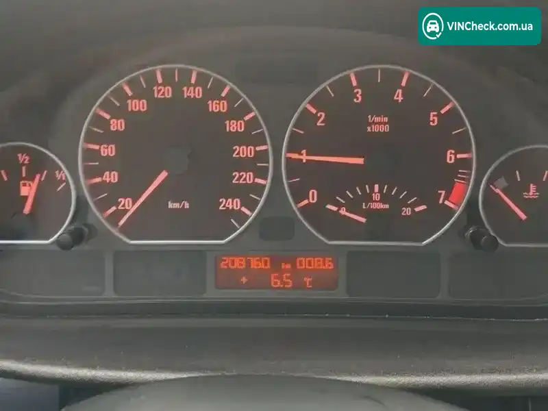 BMW 3 Series 2004, фото з оголошення 2 з 11, VIN WBAAY31070JR54278