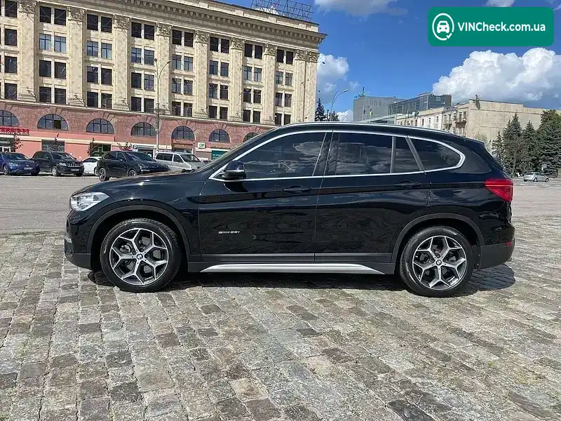 BMW X1 2017, фото з оголошення 2 з 20, VIN WBXHU7C35J5H44774