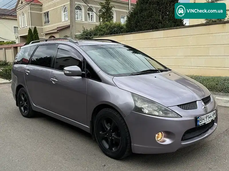 Mitsubishi Grandis 2006, фото з оголошення 2 з 20, VIN JMBLRNA4W6Z001125