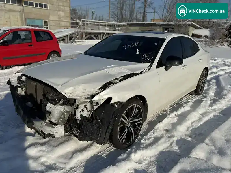 Volvo S60 2020, фото з оголошення 2 з 18, VIN 7JR102FM8LG073060
