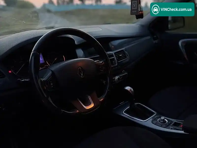 Renault Laguna 2010, фото з оголошення 1 з 20, VIN VF1BT1R0643160374