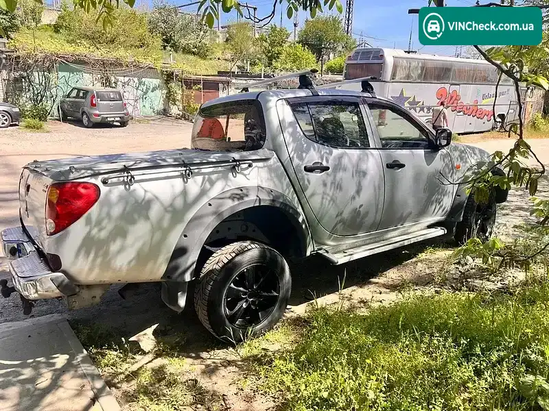 Mitsubishi L 200 2007, фото з оголошення 2 з 10, VIN MMBJNKB408D012677