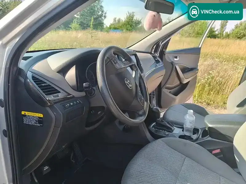 Hyundai Santa FE 2017, фото з оголошення 2 з 7, VIN 5XYZT3LB0JG540831