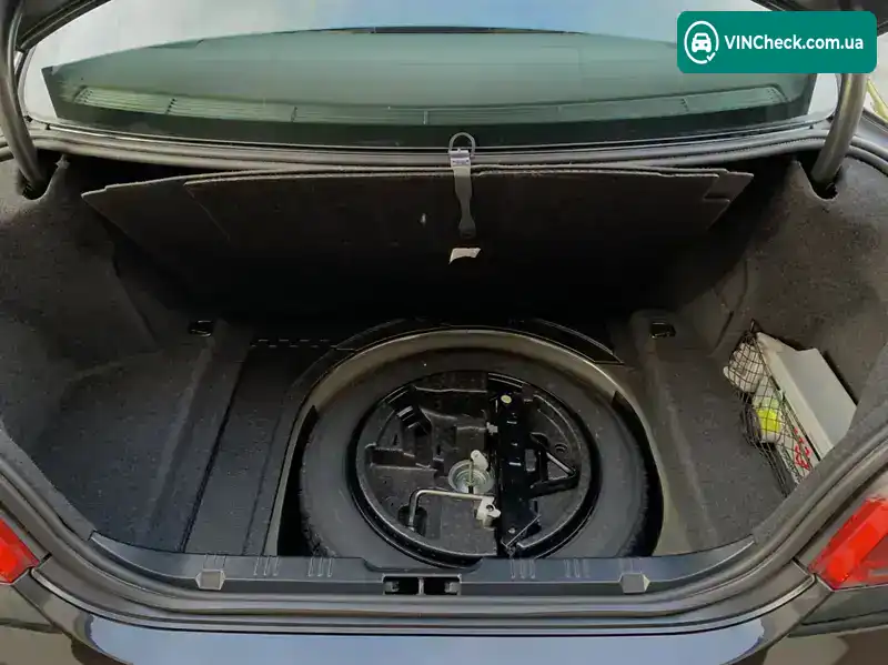BMW 5 Series 2007, фото з оголошення 2 з 20, VIN WBANE51080B983773