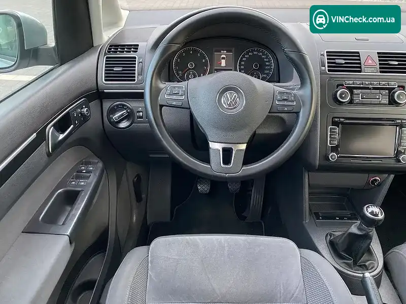 Volkswagen Touran 2011, фото з оголошення 2 з 20, VIN WVGZZZ1TZBW071129