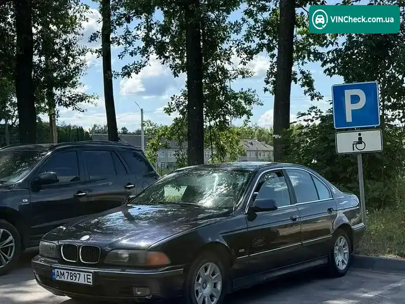 BMW 5 Series 1998, фото з оголошення 2 з 18, VIN WBADF71080BS59554