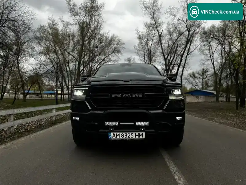 Ram 1500 2020, фото з оголошення 2 з 21, VIN 1C6SRFJT7MN510257