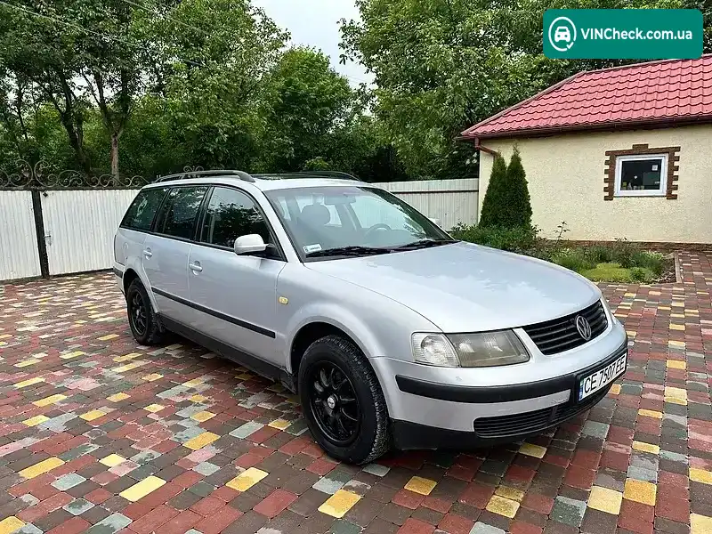 Volkswagen Passat 1998, фото з оголошення 1 з 17, VIN WVWZZZ3BZXE243982