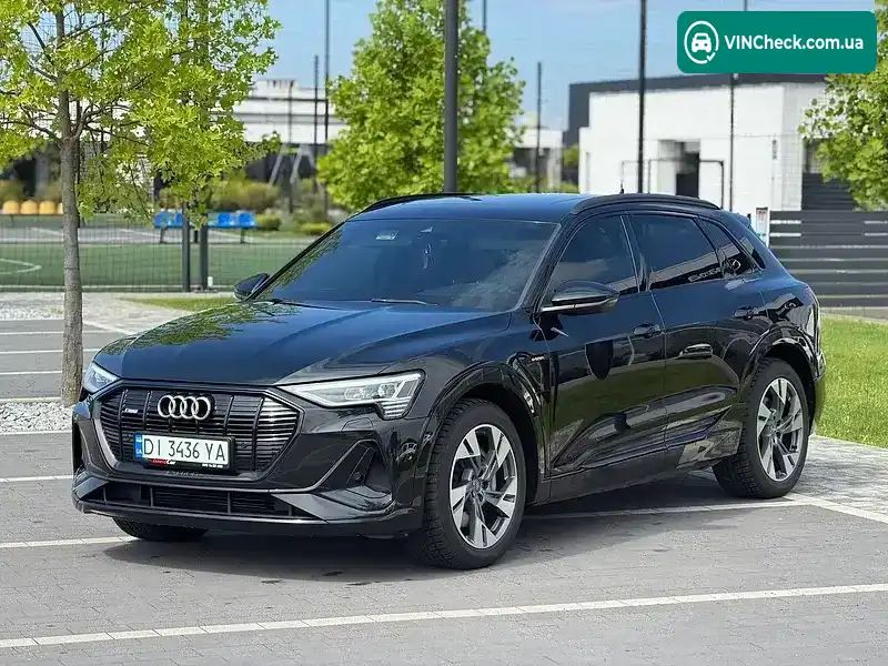 Audi e-tron 2019, фото з оголошення 1 з 21, VIN WAUZZZGE6LB013926