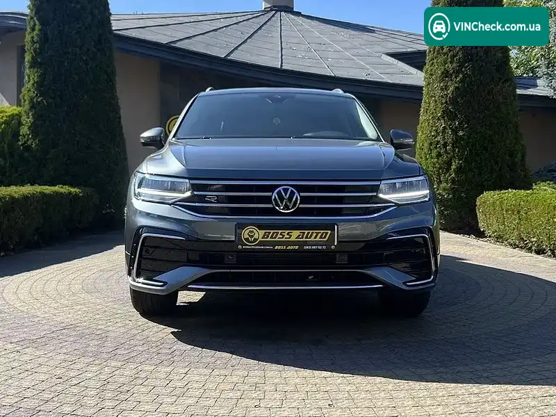 Volkswagen Tiguan 2022, фото з оголошення 2 з 20, VIN 3VV3B7AX0NM167671