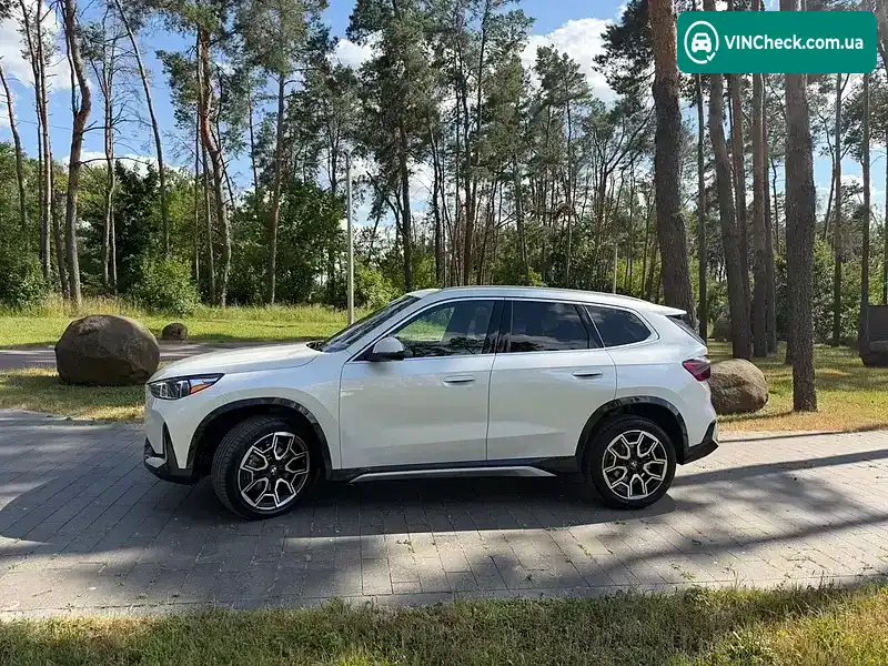 BMW X1 2024, фото з оголошення 2 з 20, VIN WBX73EF03S5055772