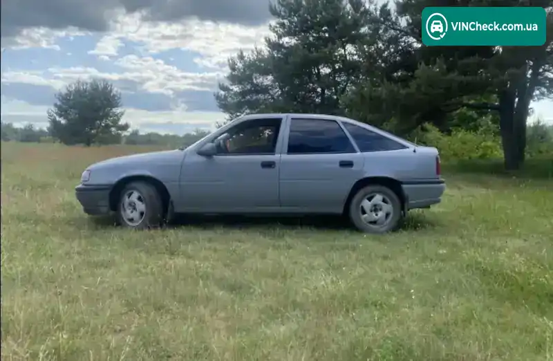 Opel Vectra 1994, фото з оголошення 1 з 11, VIN W0L000089R1163767