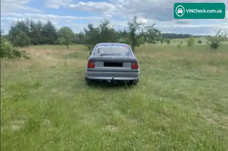 Opel Vectra 1994, фото з оголошення 2 з 11, VIN W0L000089R1163767