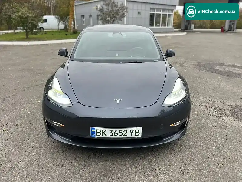 Tesla Model 3 2023, фото з оголошення 2 з 20, VIN 5YJ3E1EA3PF490368