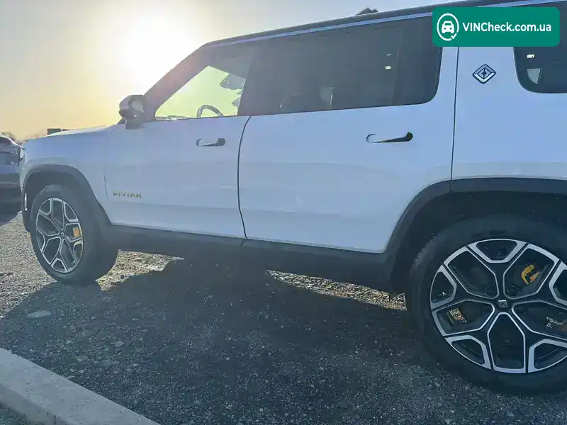 Rivian R1S 2024, фото з оголошення 2 з 21, VIN 7PDSGABA9RN043650