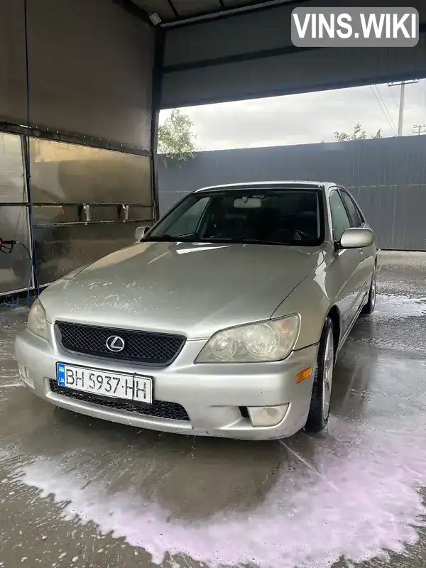 Lexus IS 2002, фото з оголошення 2 з 21, VIN JTHBD192620057456