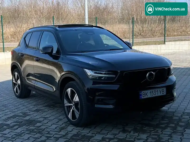 Volvo XC40 2020, фото з оголошення 1 з 21, VIN YV1XZEDVEM2513673