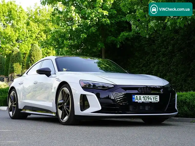 Audi RS e-tron GT 2021, фото з оголошення 2 з 20, VIN WAUAHBFW7N7900944
