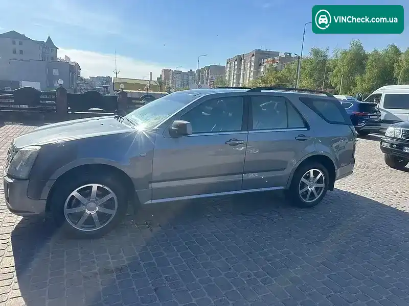 Cadillac SRX 2004, фото з оголошення 2 з 17, VIN 1GYDE63A140153285