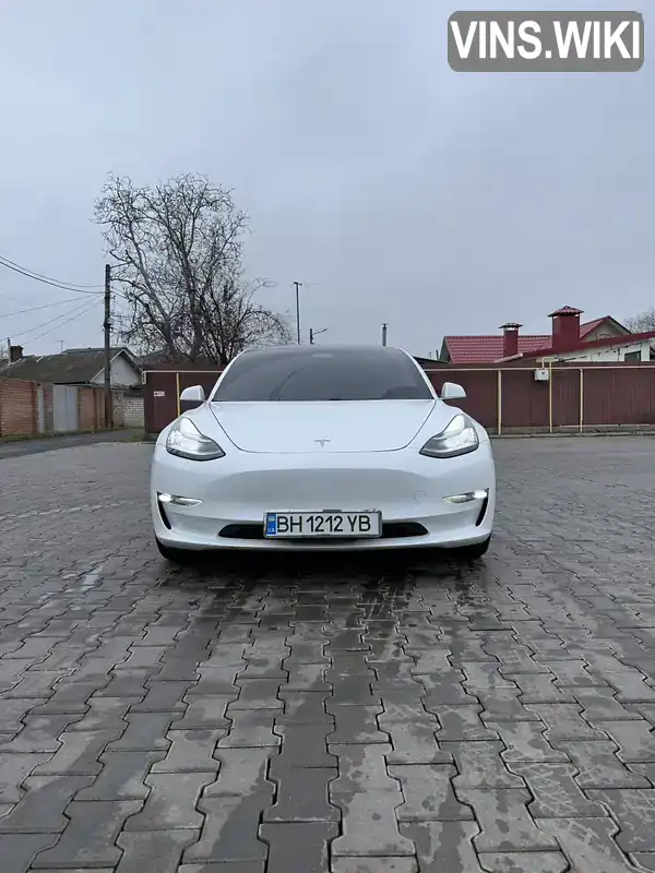 Tesla Model 3 2018, фото з оголошення 1 з 9, VIN 5YJ3E1EA6JF018351