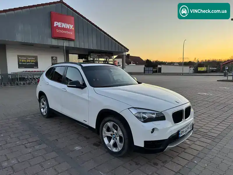 BMW X1 2013, фото з оголошення 1 з 21, VIN WBAVM1C57DVL64381