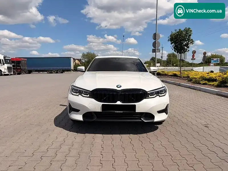 BMW 3 Series 2019, фото з оголошення 1 з 11, VIN 3MW5R7J01L8B11215