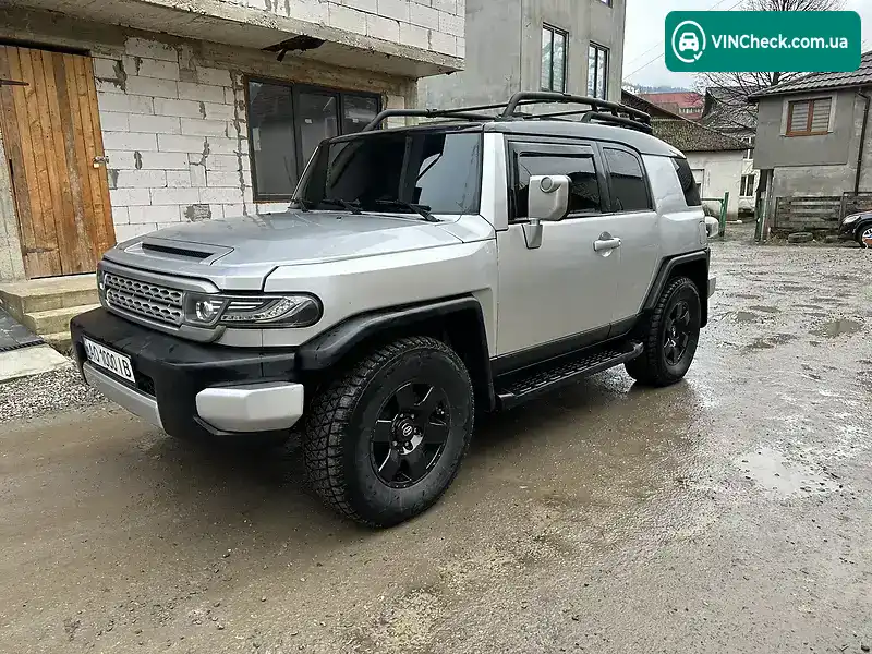 Toyota FJ Cruiser 2007, фото з оголошення 1 з 10, VIN JTEBU11F570028369