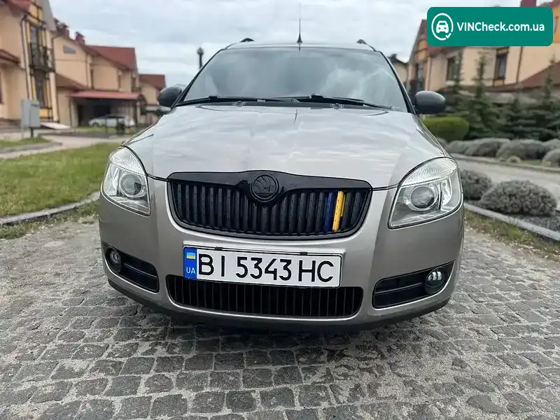 Skoda Roomster 2010, фото з оголошення 1 з 8, VIN TMBMC65J4A5027493